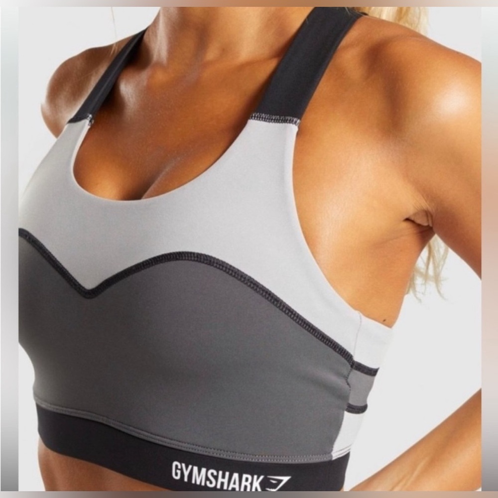 Gymshark Illusion Sports Bra Black/ Charcoal/Light Gray Size X-Small EUC